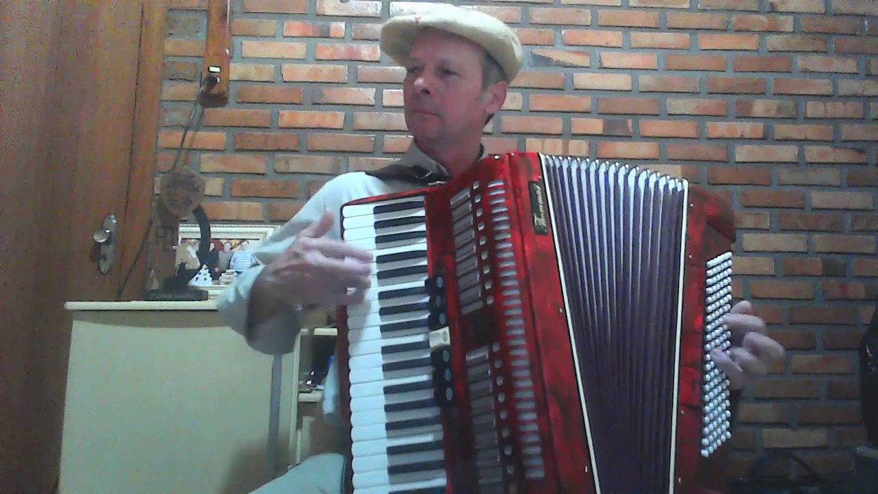 2 Acordeon Chinês x Todeschini Super 8