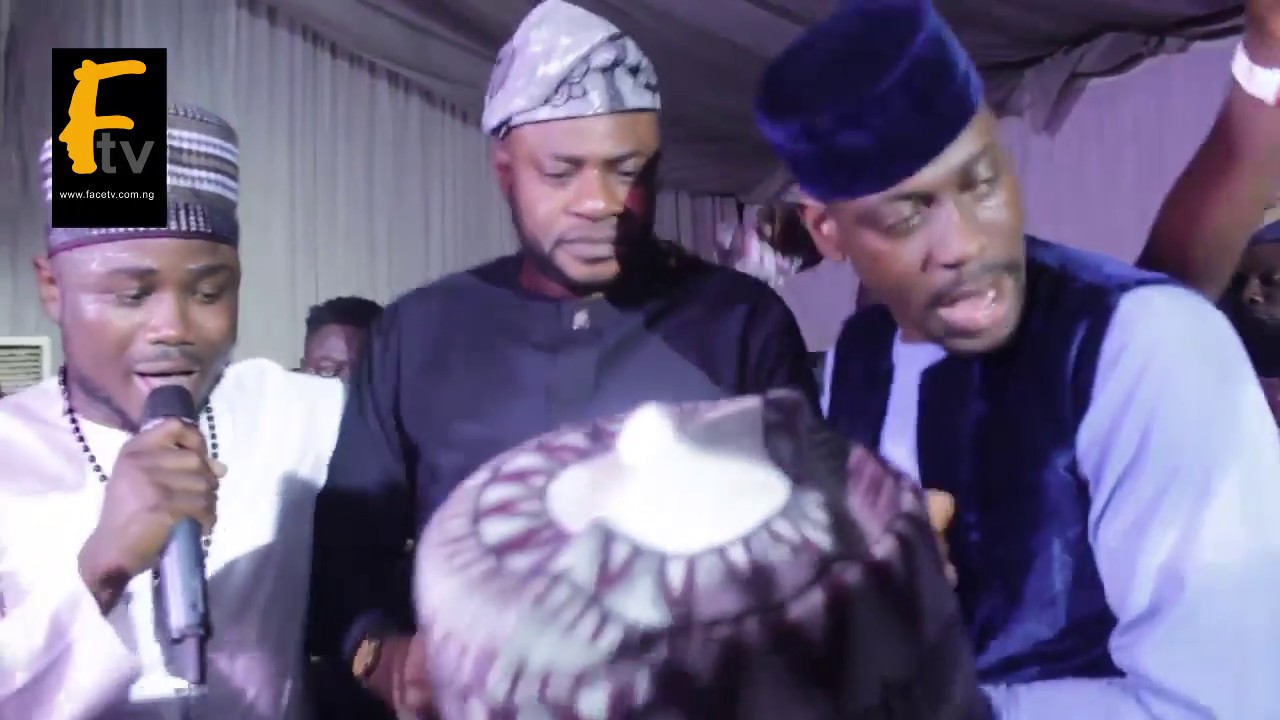 ODUNLADE ADEKOLA, FEMI ADEBAYO  BRING RIDICULOUS DANCE ON STAGE  LATEEF OLADIMEJI  AT OBAS 2018