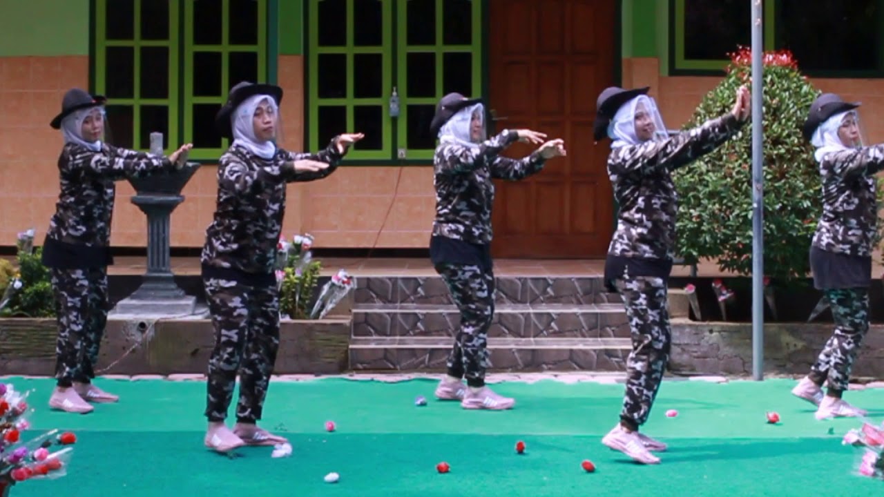 Senam Kreasi MIN 2 Tulungagung