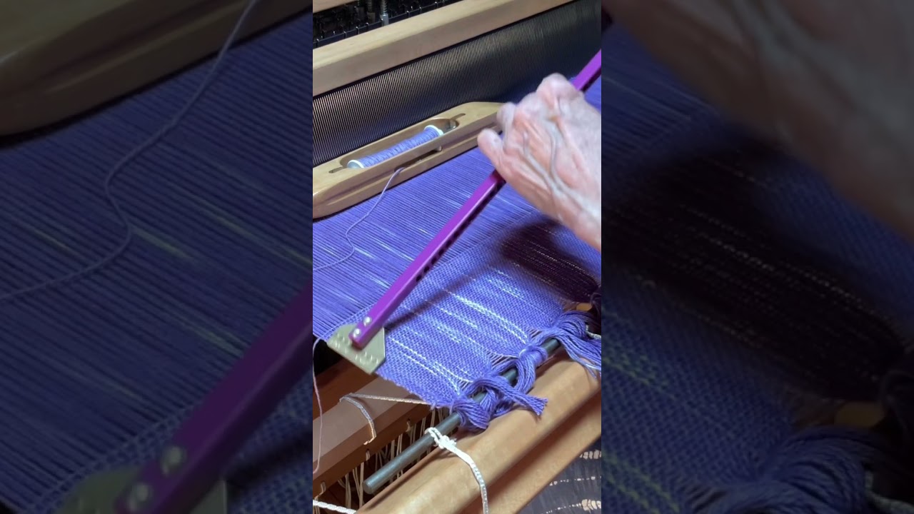 Do you use a temple when weaving? 