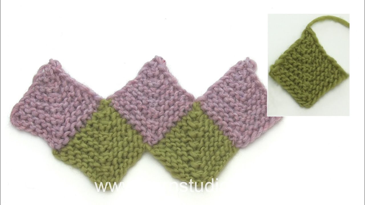 How to knit a domino square