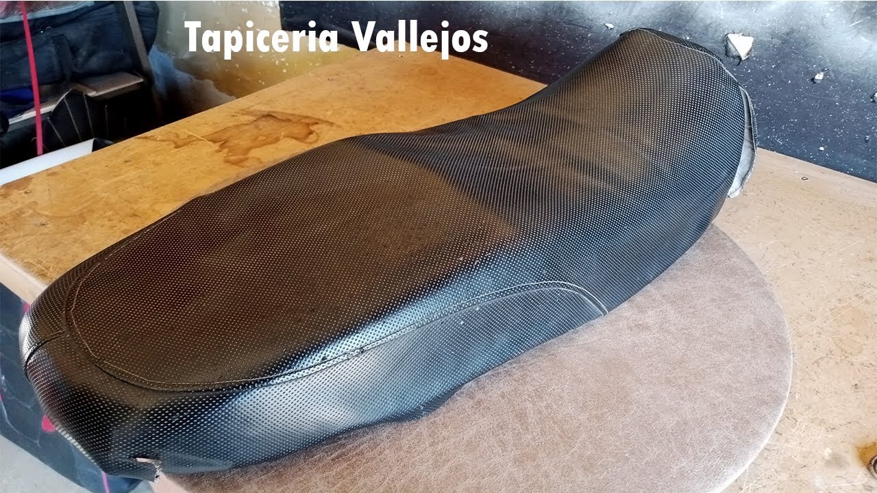Tapizado de asiento de moto