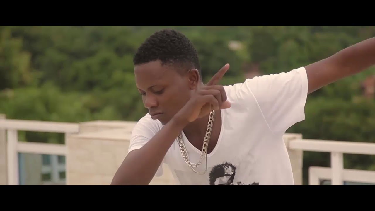 AGBOTA LAKERS (Baby Girl) clip officiel