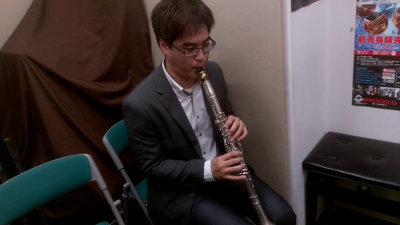 Mr. Y tests Conn Metal Clarinet