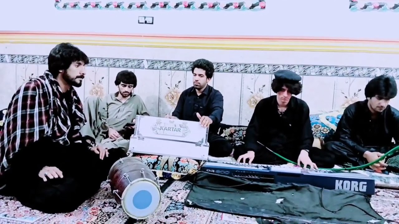 گوش کن دنیا /محسن پردیس و محمود بیگانگ 