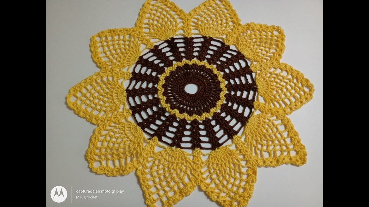 CENTRO DE MESA  DE GIRASOL A CROCHET