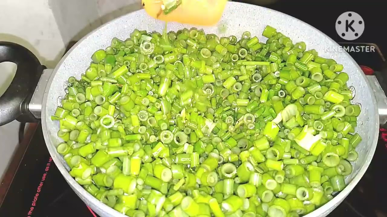 পিয়াজ ফুল বা পিঁয়াজ কলি ডিম দিয়ে রান্না | সহজ ও ঝরঝরে ঘরোয়া রেসিপি