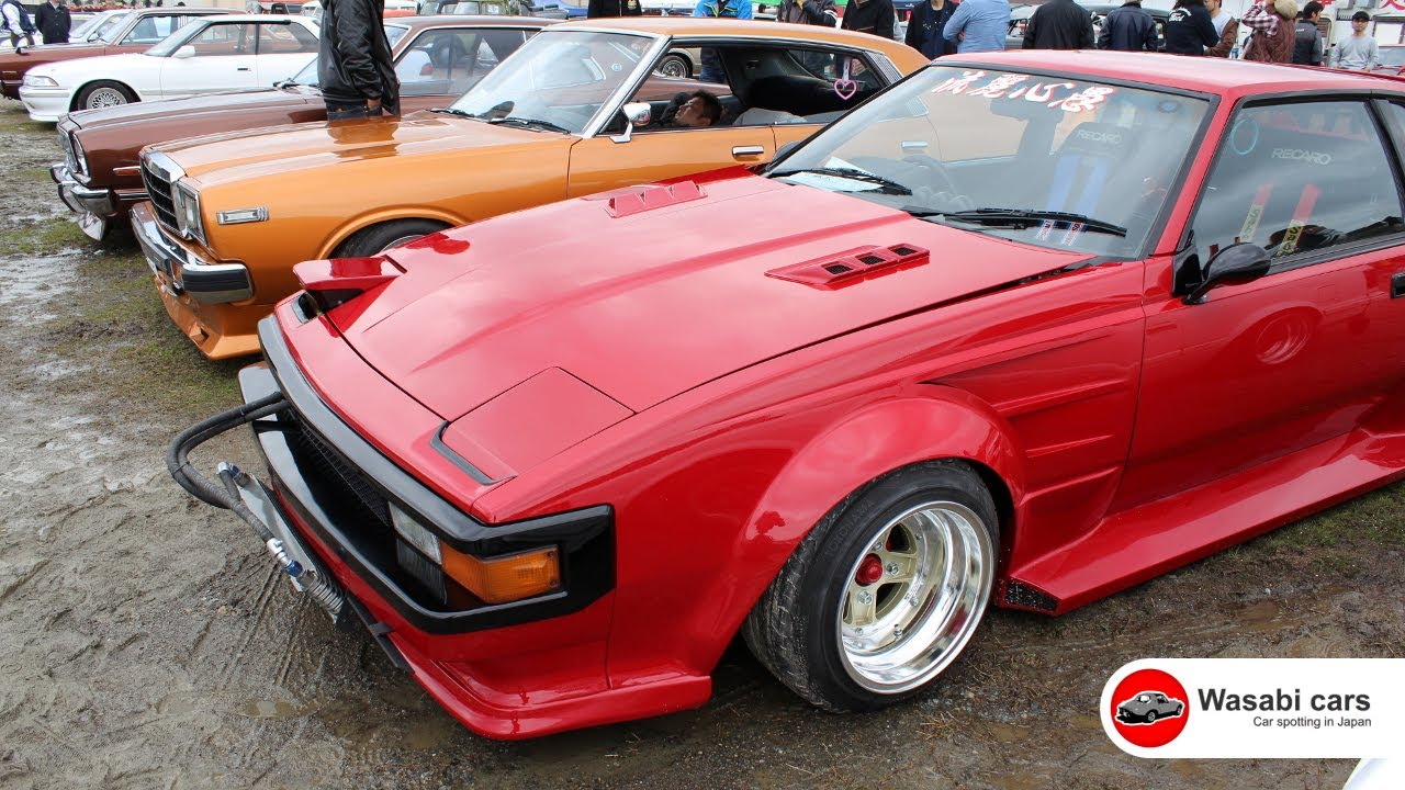 Shakotan/Zokusha-style Cars Leaving a Car-show (Not Bosozoku)