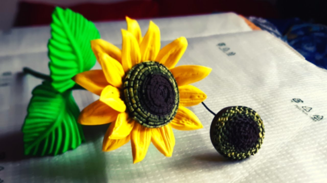 Como fazer miolo de girassol em eva de forma fácil e rápida para  iniciantes