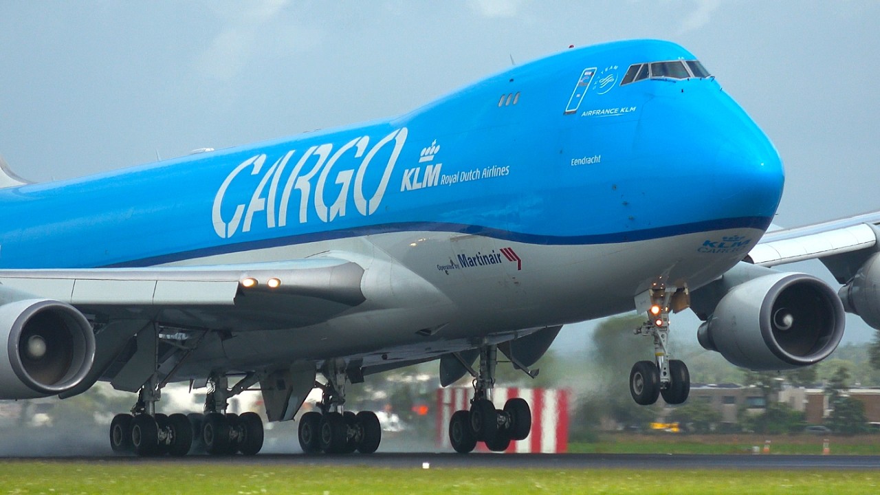 75 CLOSE-UP LANDINGS IN 45 MINUTES | Amsterdam Schiphol Airport Plane Spotting 🇳🇱 Winds up to 45 kts