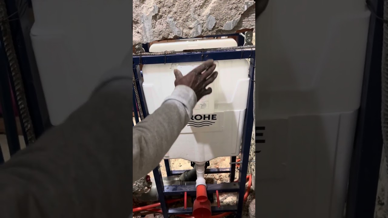 طريقة جوج مراحض معلقة في مكان واحد