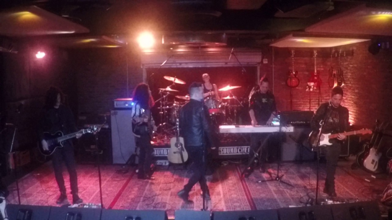 Bryan Adams - Run To You (Cover) at Soundcheck Live / Lucky Strike Live