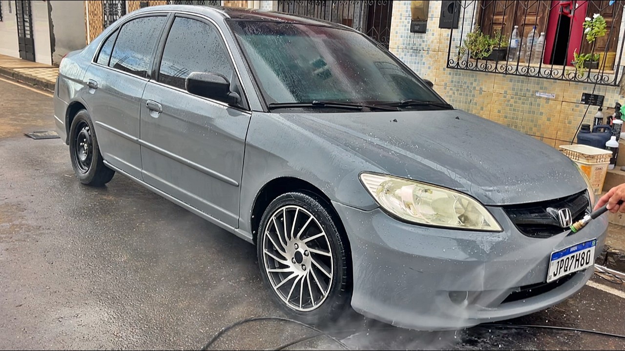 LAVEI O CIVIC PRA COLOCAR OS ACESSÓRIOS DELE