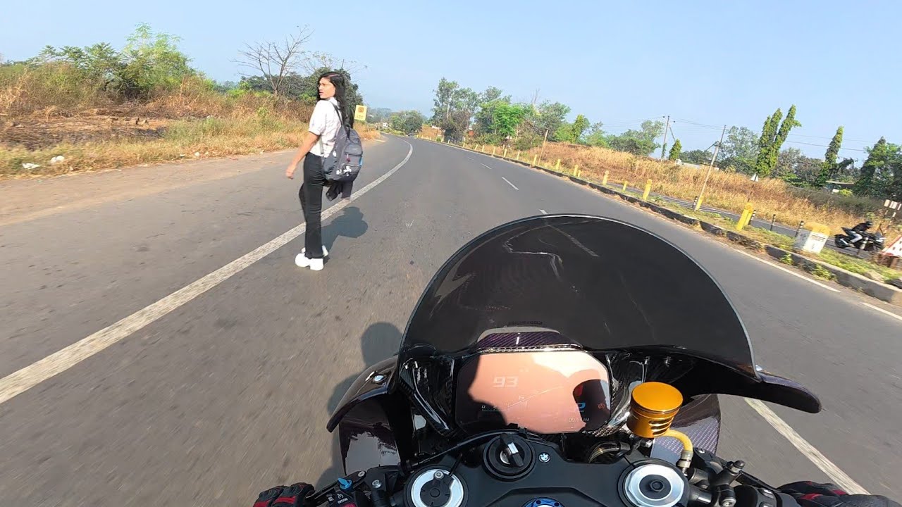 M1000rr ki pheli ride pe yeh kya hogaya 🙄 | Walking in the middle of highway 🤬