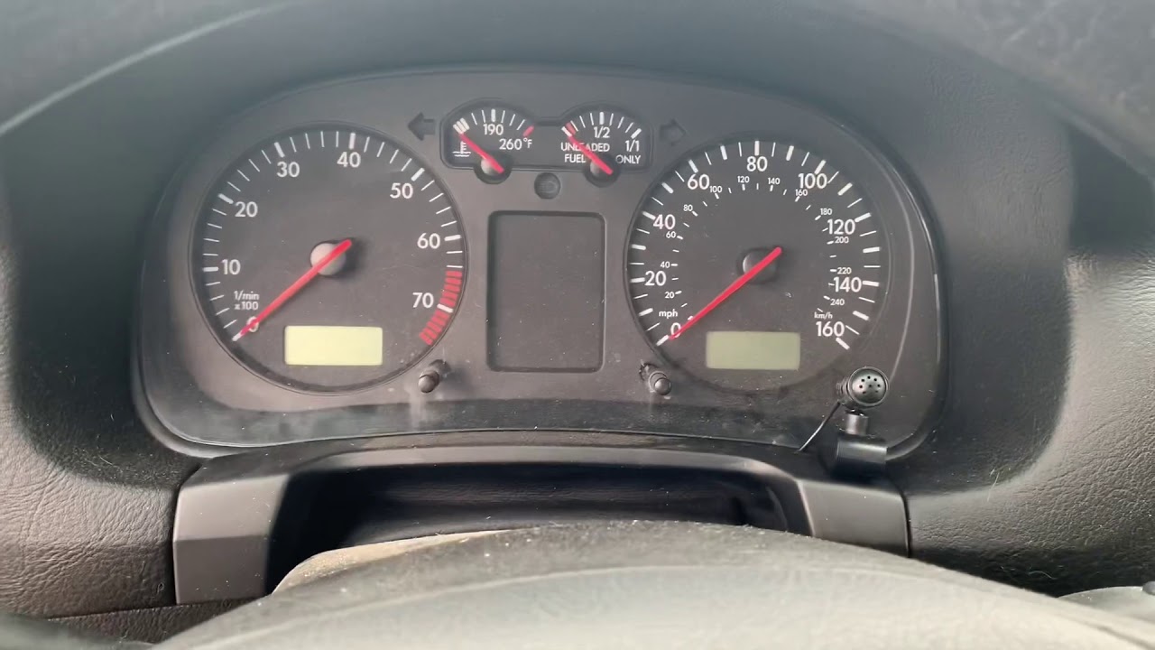 Как снять/заменить блок приборов Volkswagen mk4