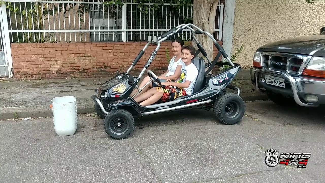 (VENDIDO ) ARTHUR E SEU MINI BUGGY FAZENDO MANOBRAS. R$ 7990,00