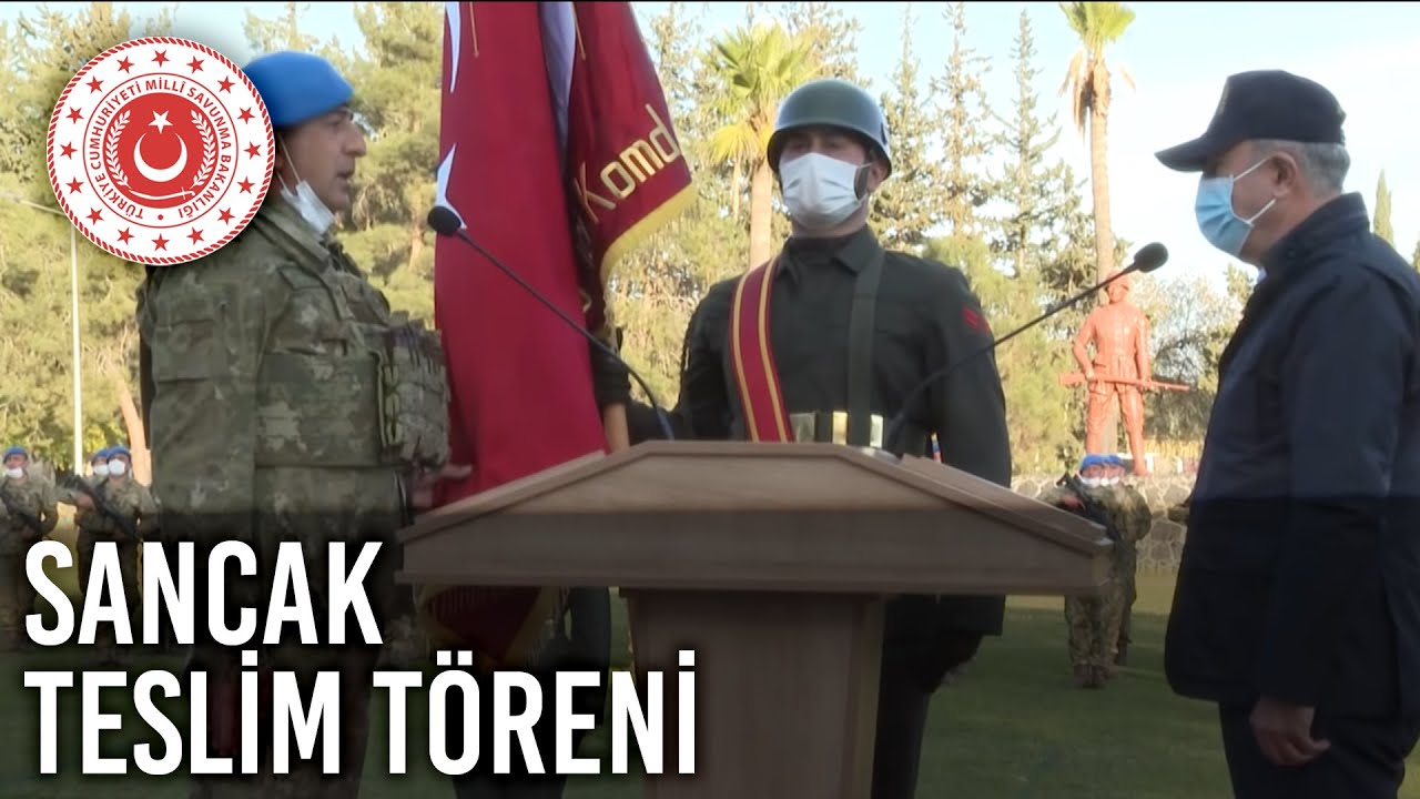 Bakan Akar, 8’inci Komando Tugay Komutanlığındaki Sancak Teslim Törenine Katıldı