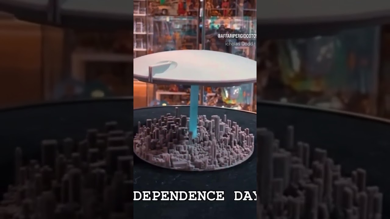 Astronave madre Independence day stampata in 3d 