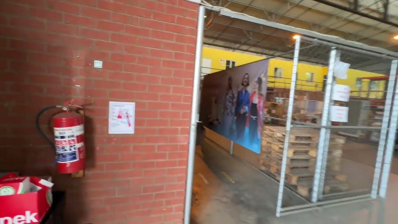 1880m2 Warehouse to rent Linbro Park