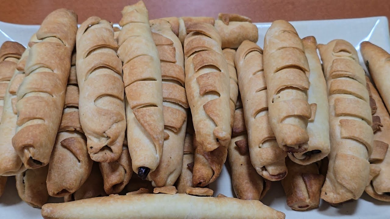 Τα πιό αφράτα ελιοπιτάκια 💯%💯👌THE fluffiest olive pies!!