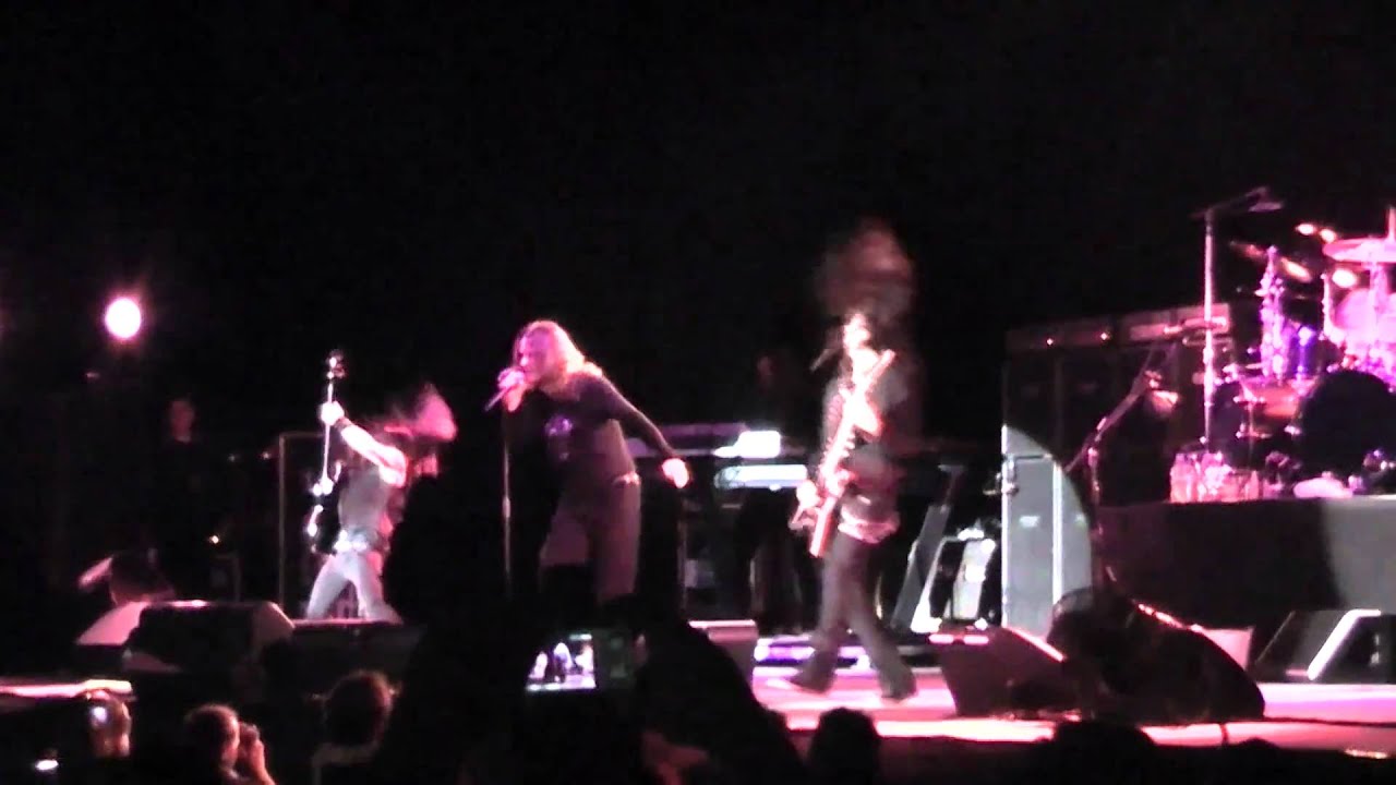 OZZY OSBOURNE LIVE IN ATHENS 25/9/2010 MR CROWLEY (HQ)