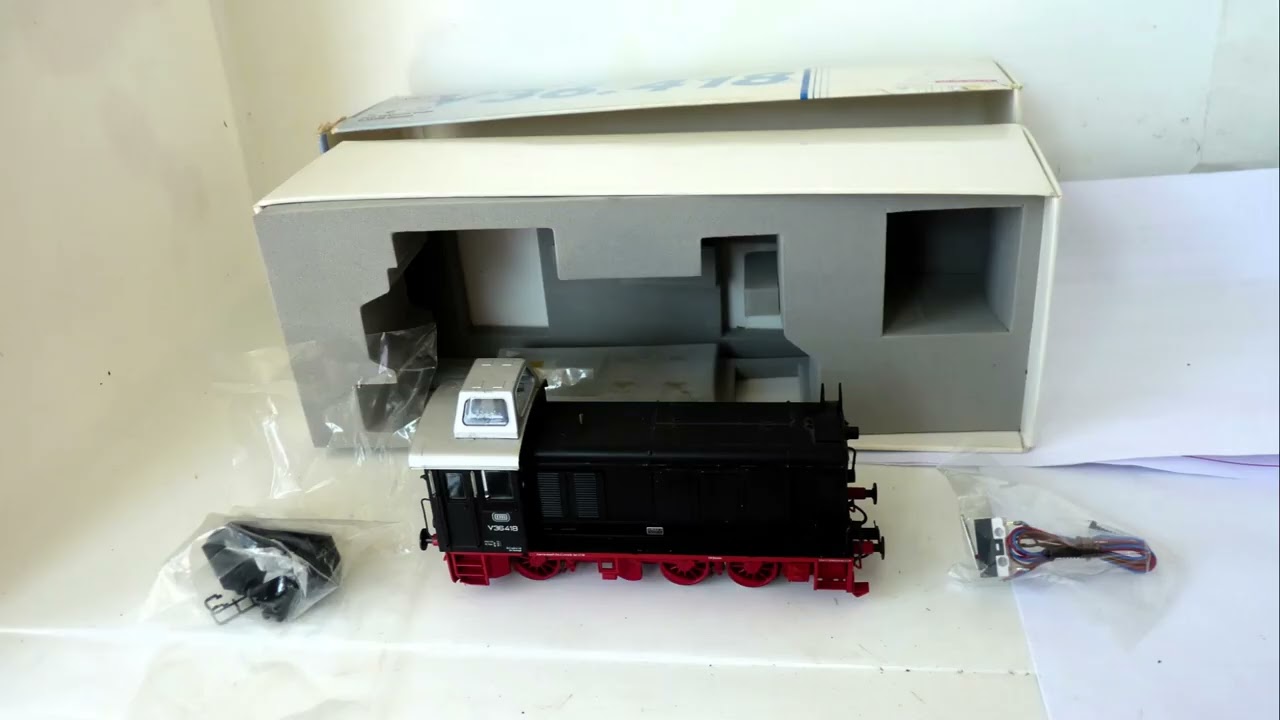 Lenz 30110, V 36 418 with digital (un)coupling, sold at  