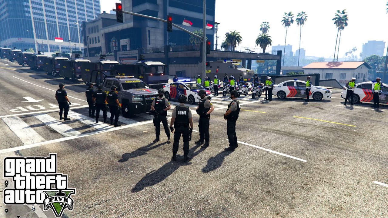 Pengawalan Konvoi Mobil Water Canon Brimob! GTA 5 Mod Polisi Indonesia