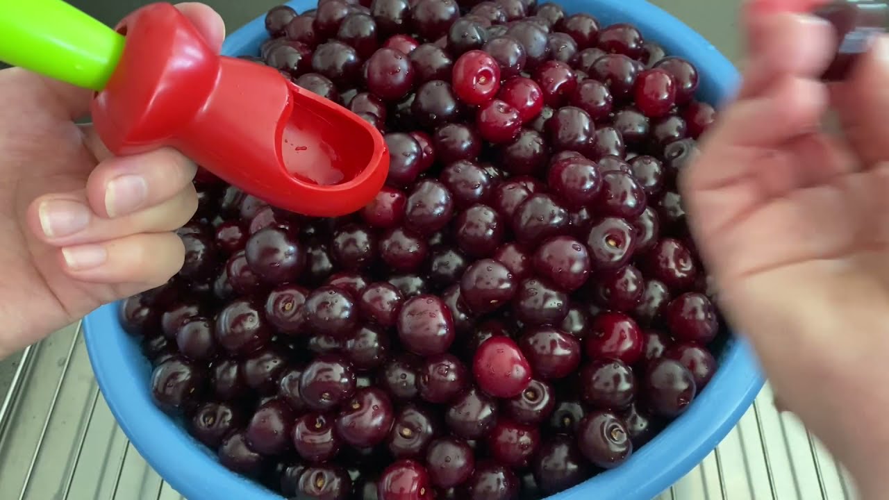 Afghan style sour cherry Jam /مربای آلوبالو به رویش افغانستان عزیز