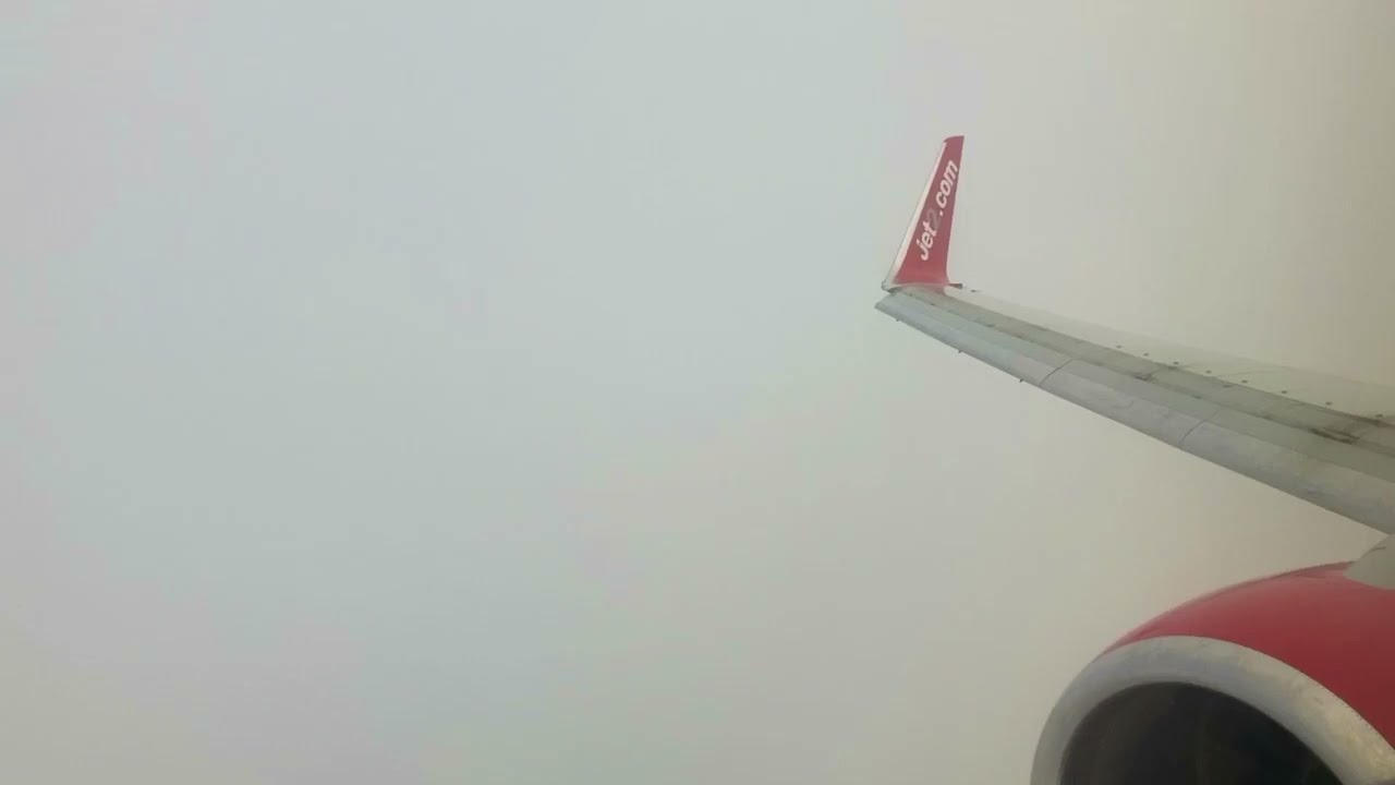 LOW VISIBILITY Jet2 737-800 landing at Leeds Bradford | G-JZBU