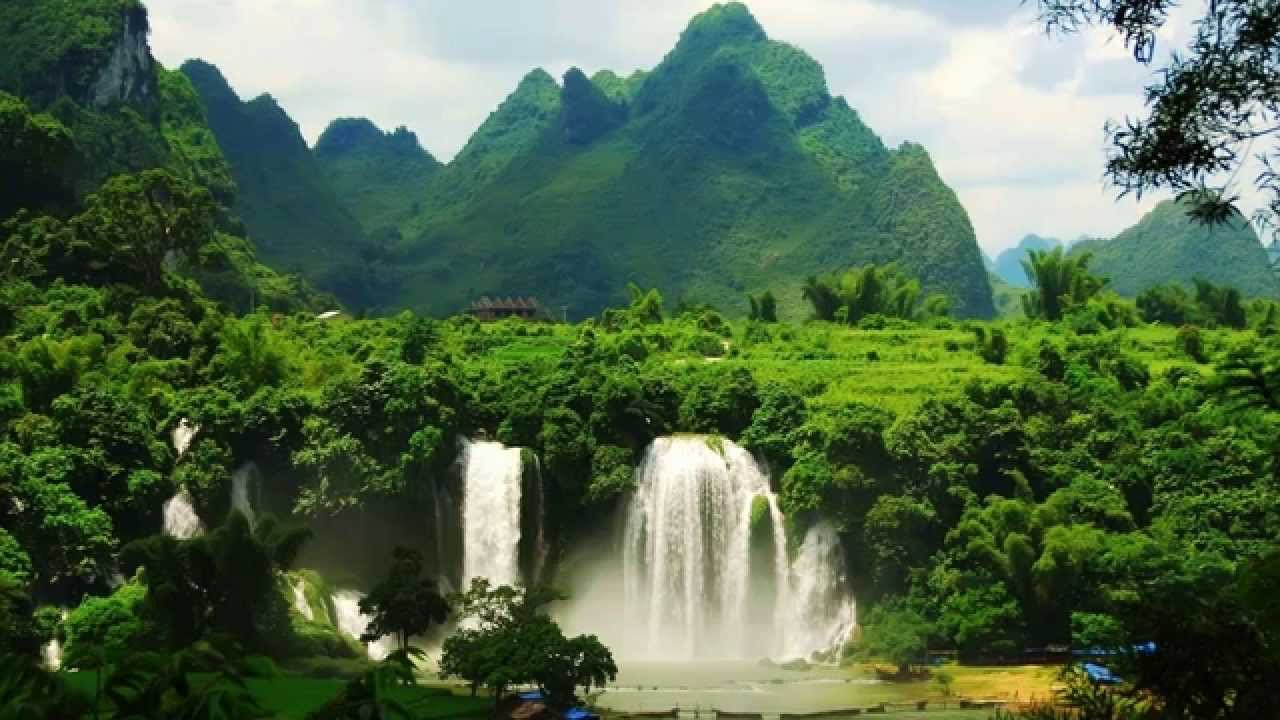 Những Nẻo Đường Việt Nam (Nguyệt Ánh, Việt Dzũng)