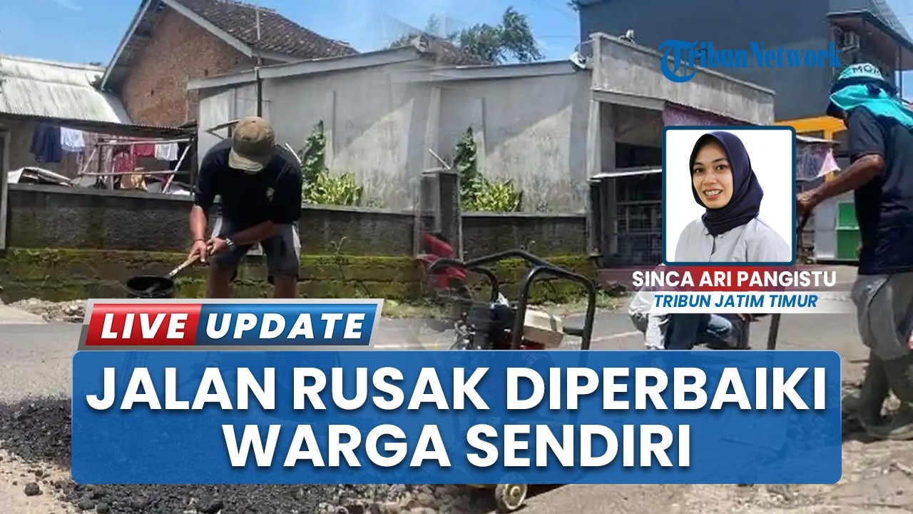 Tambal Sulam Jalan Berlubang, Warga Bondowoso Swadaya Gunakan Dana Pribadi Beli Aspal hingga Stamper