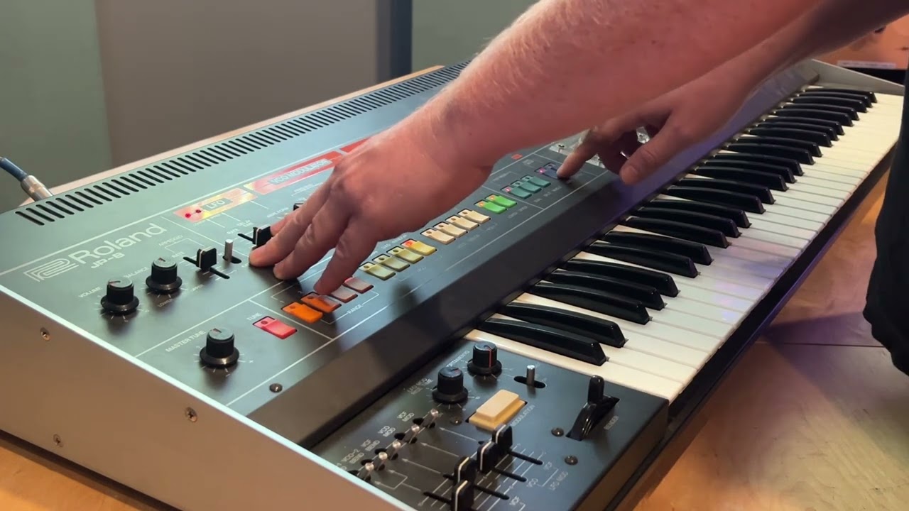 Roland Jupiter-8 Sound Demo “Exploration”
