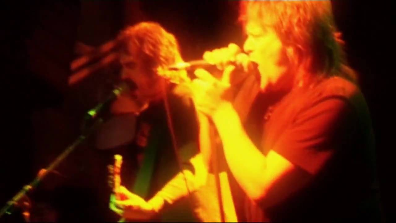 Electric Mary - 'Let Me Out'
