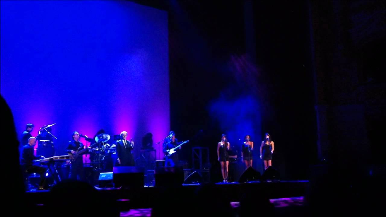 Julio Iglesias  Gran Teatro del Liceo - Barcelona  22 mayo 2011 -1-.wmv