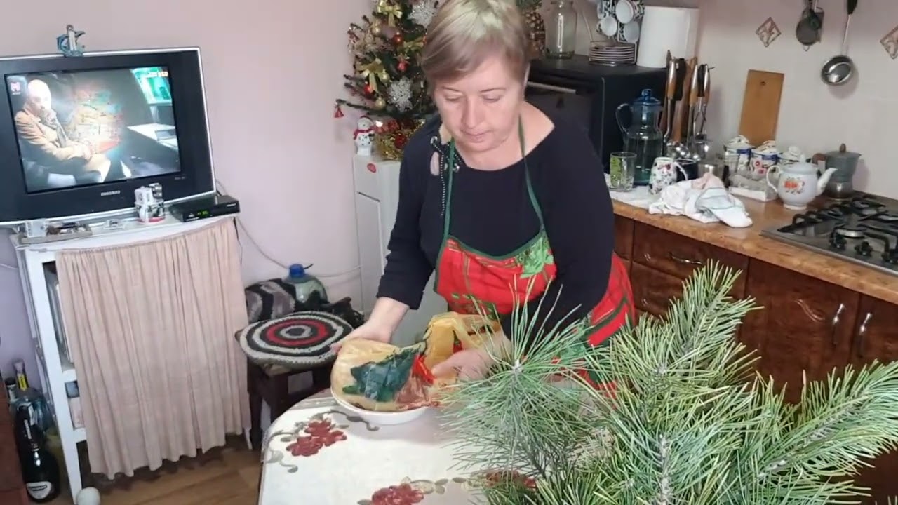 Предновогодние хлопоты , отбивные и грибочки .