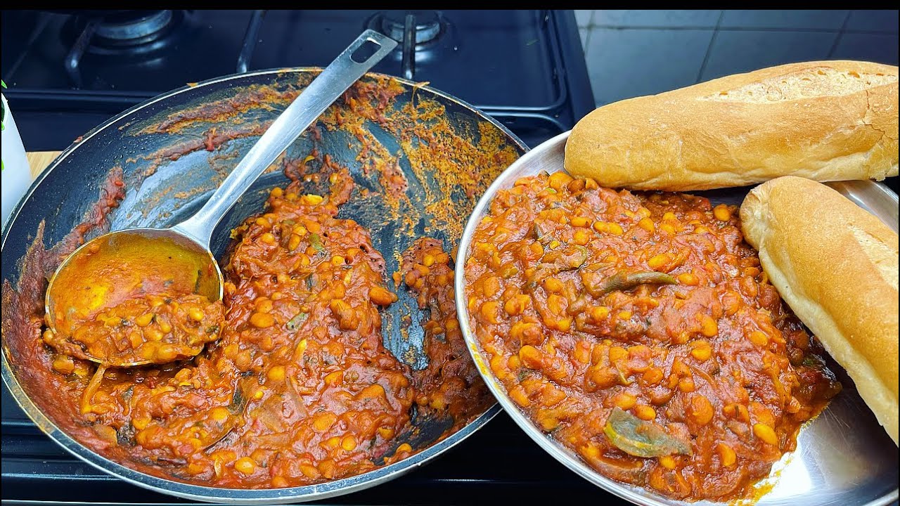 Hada kadib saan usameeyso quraac dhadhan leh kucafici doono | Enjoying masala rajma gravy at Home