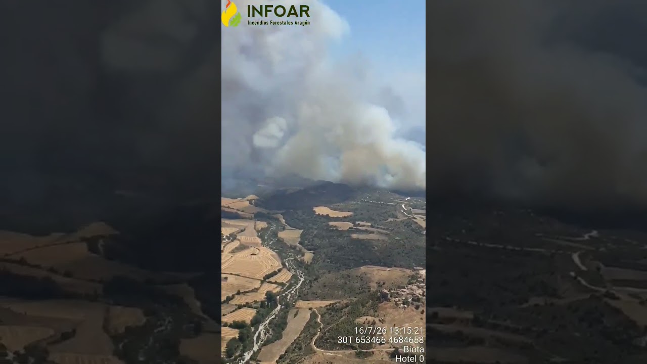 Tres carreteras cortadas y cinco municipios desalojados por el incendio en las Cinco Villas