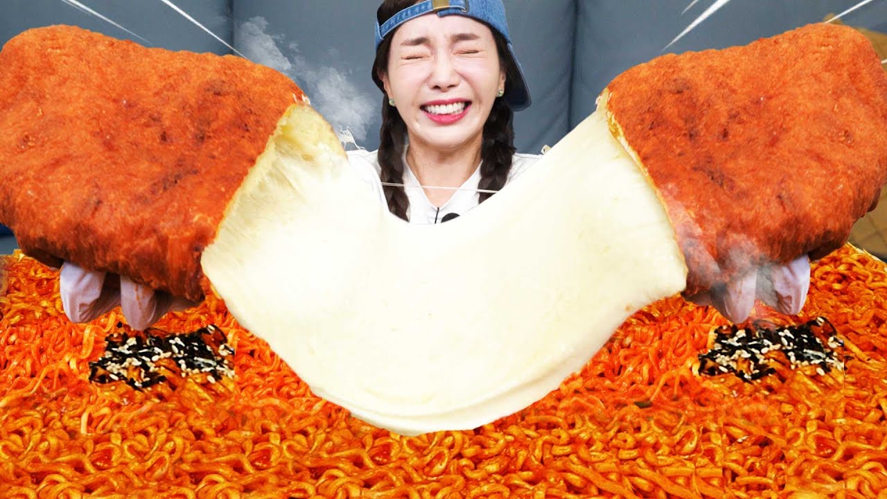 [Mukbang ASMR] SUPER 🧀 Giant Cheese Stick Challenge Spicy Korean Ramen Recipe Eatingshow Ssoyoung