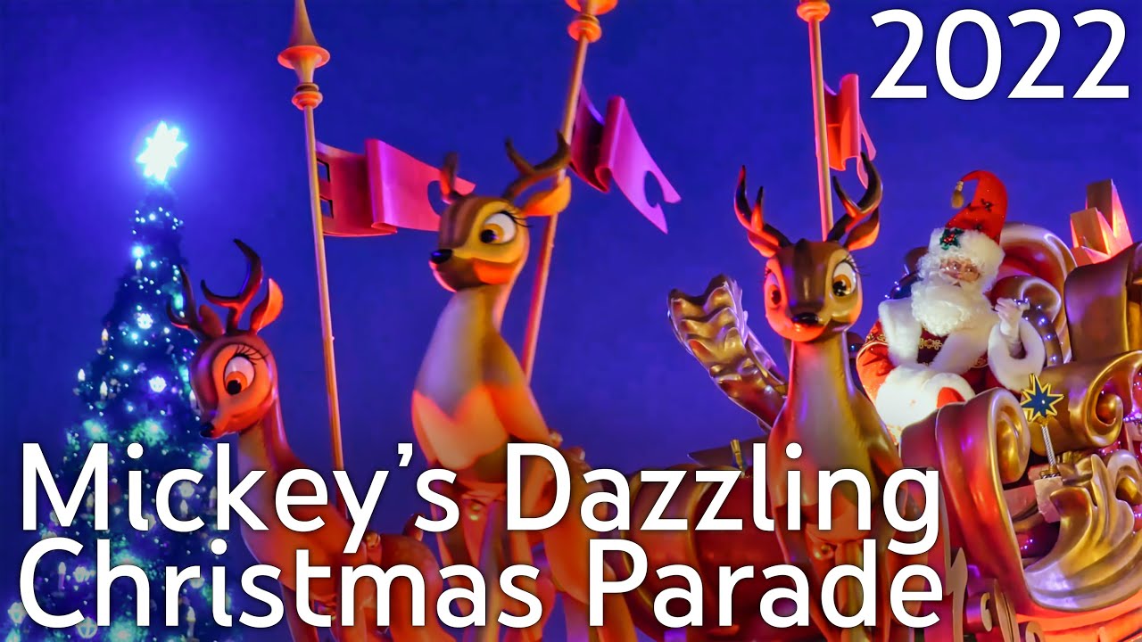 [4K] Mickey’s Dazzling Christmas Parade - Town Square 2022 - Disneyland Paris
