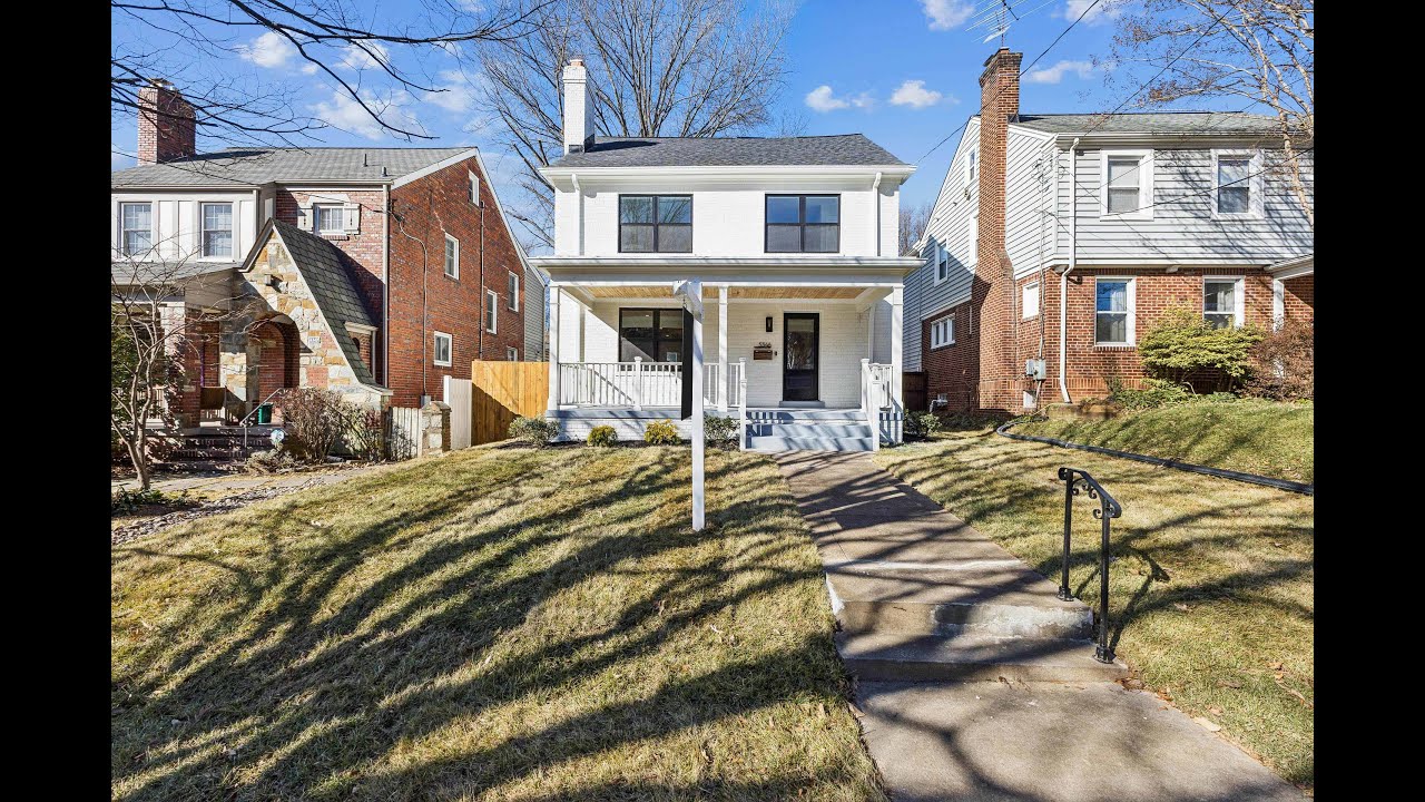 📍5346 Nebraska Ave NW | $1,995,000 | 6 beds | 4.5 baths | Detached garage || ~ 4,050 sq ft