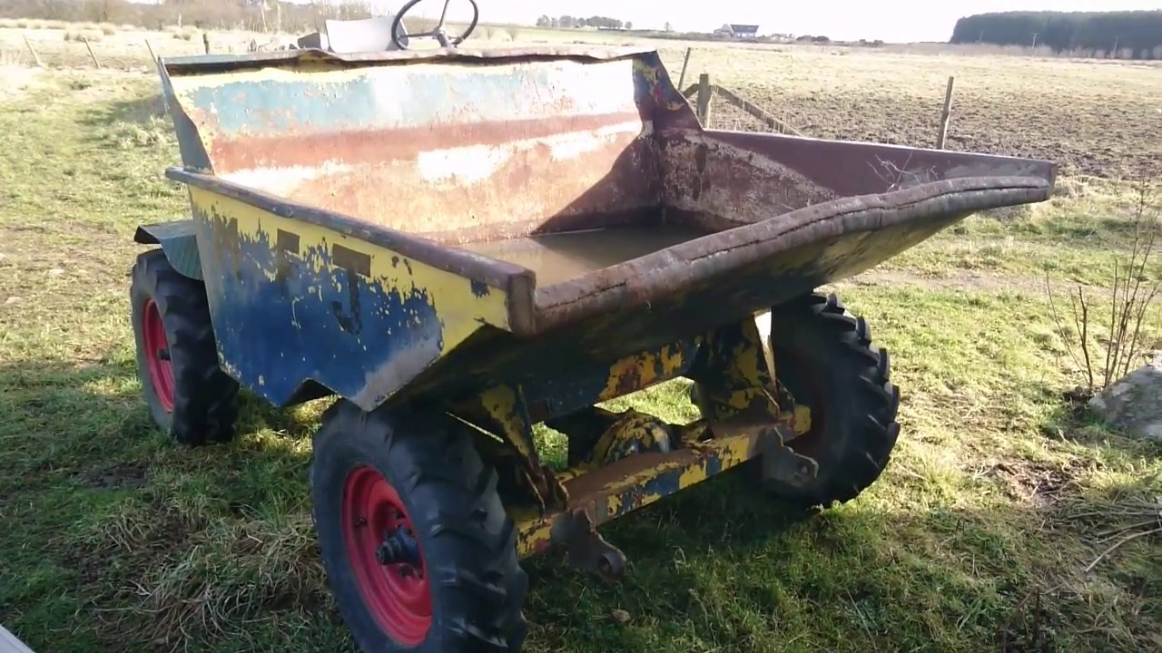 Dumper cold start.. Bit smokey