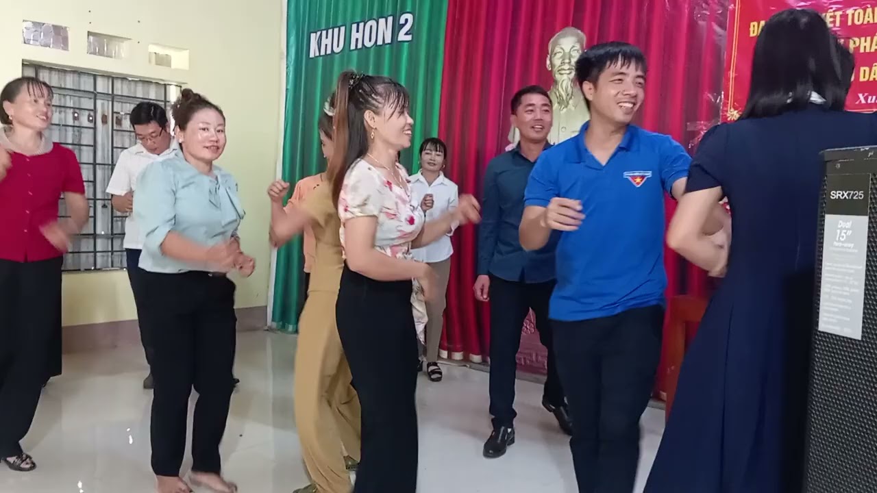nhảy đại hội đại đoàn kết