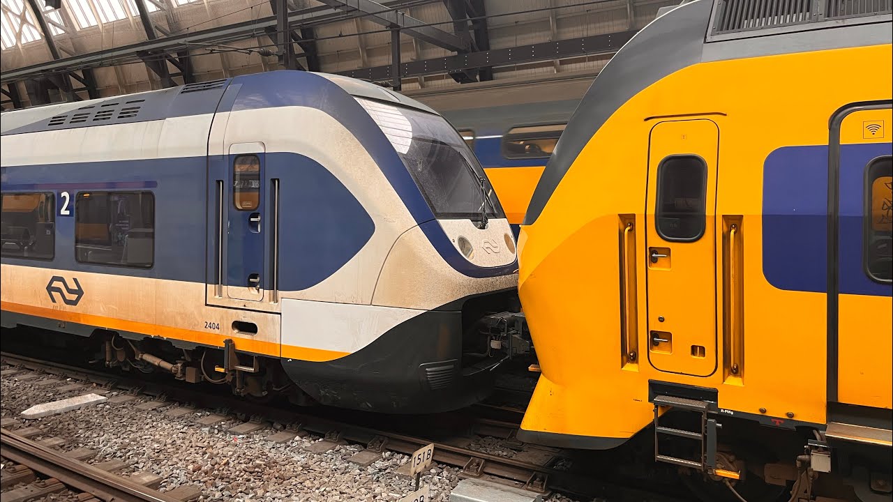 VIRM 9577 Sleept SLT 2404 Door Amsterdam Centraal!