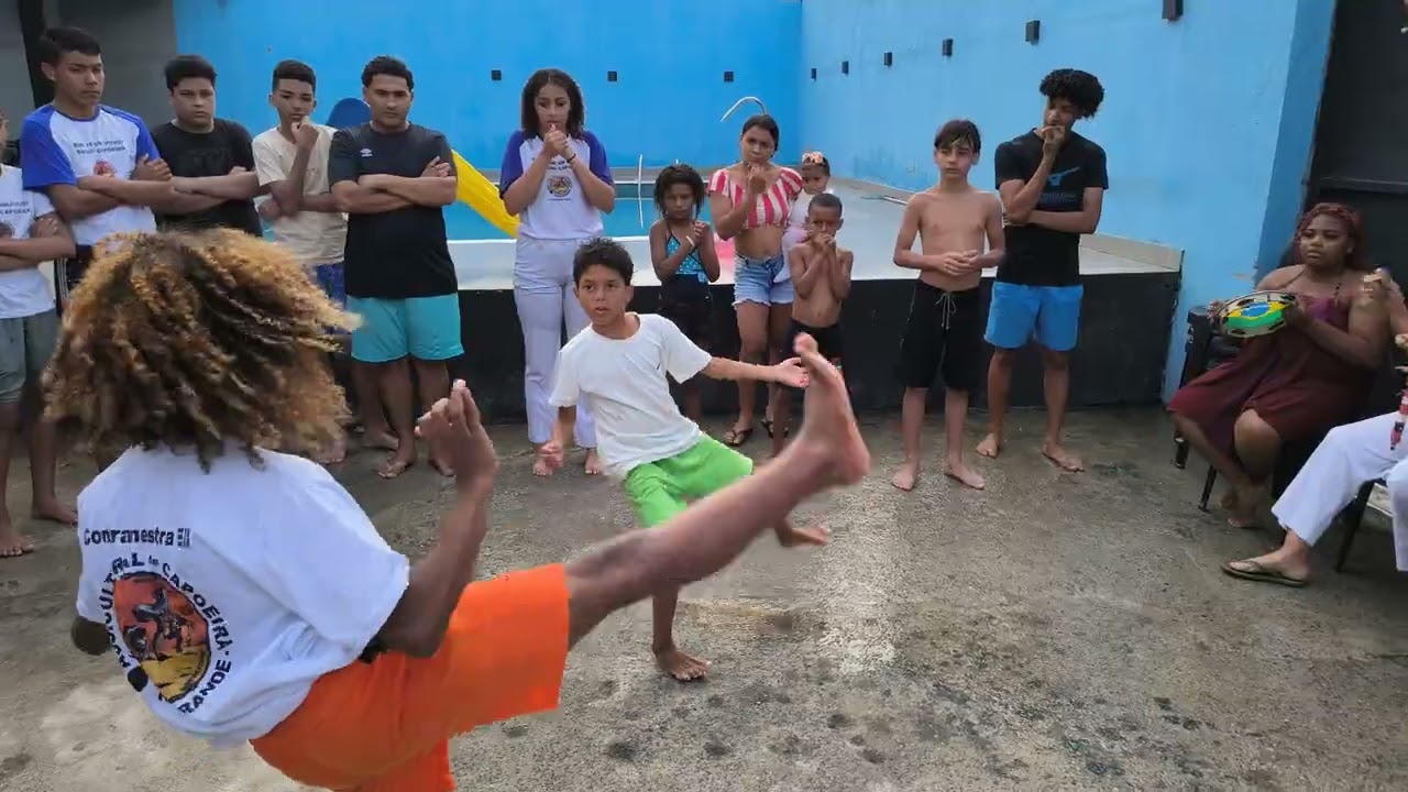 CAPOEIRA RODA GRANDE 