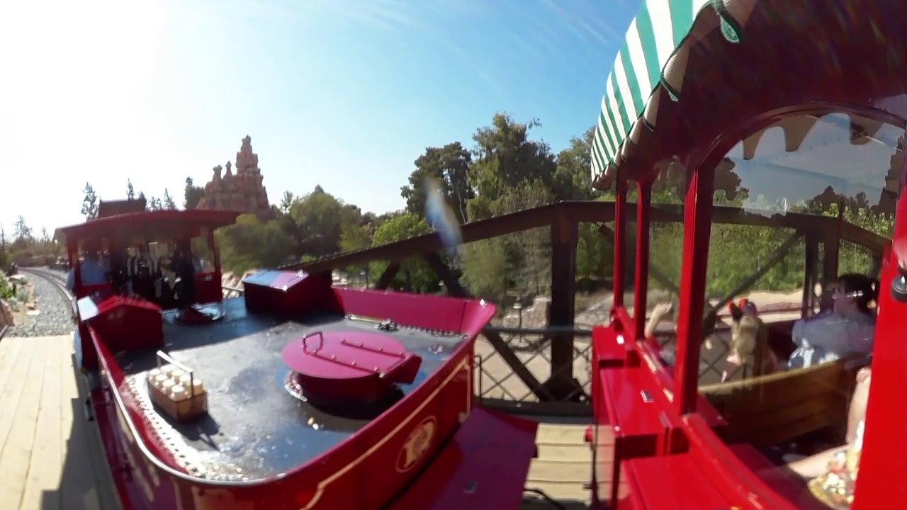 Disneyland Railroad 360&deg; 4K Front/Left  Rivers of America,