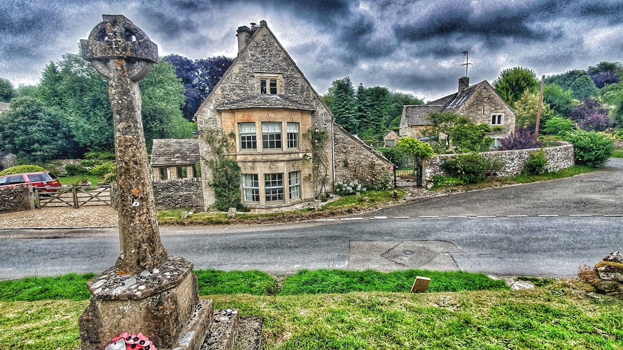 Why Compton Abdale Cotswolds is Even More Magical on a Rainy Day – A Walking Tour You’ll Love!