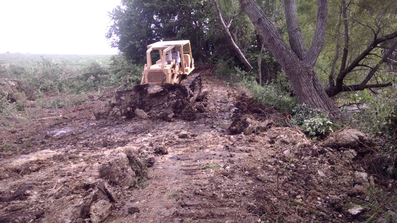 D7E 48A drains pond