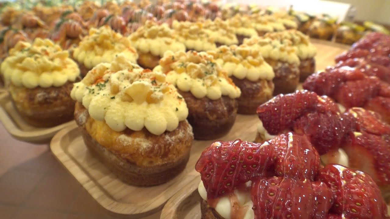 😋For today's snack, I'm going to eat delicious egg bread with various toppings! | Korean Street Food