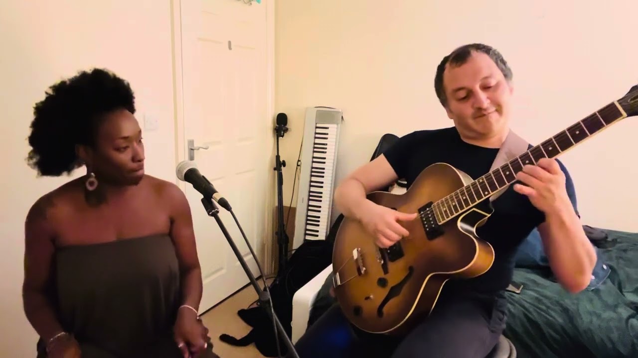 Jorge Bravo & Cas - ‘Blue Suede Shoes’ (Carl Perkins)