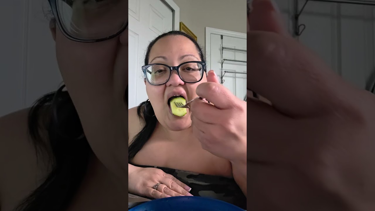 ASMR -Soggy/Crunchy Cucumber Slices